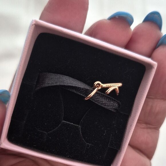 Pandora Rose Gold 'K' Letter Charm - Picture 16 of 16